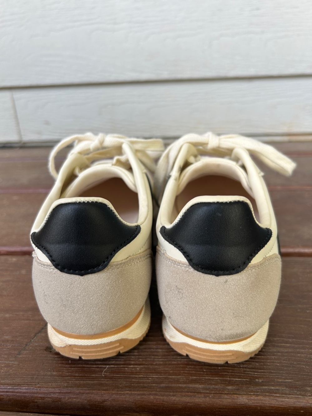 NO BOUNDARIES, Size 8, Retro Cream & Black Casual Sneakers - Picture 6 of 9